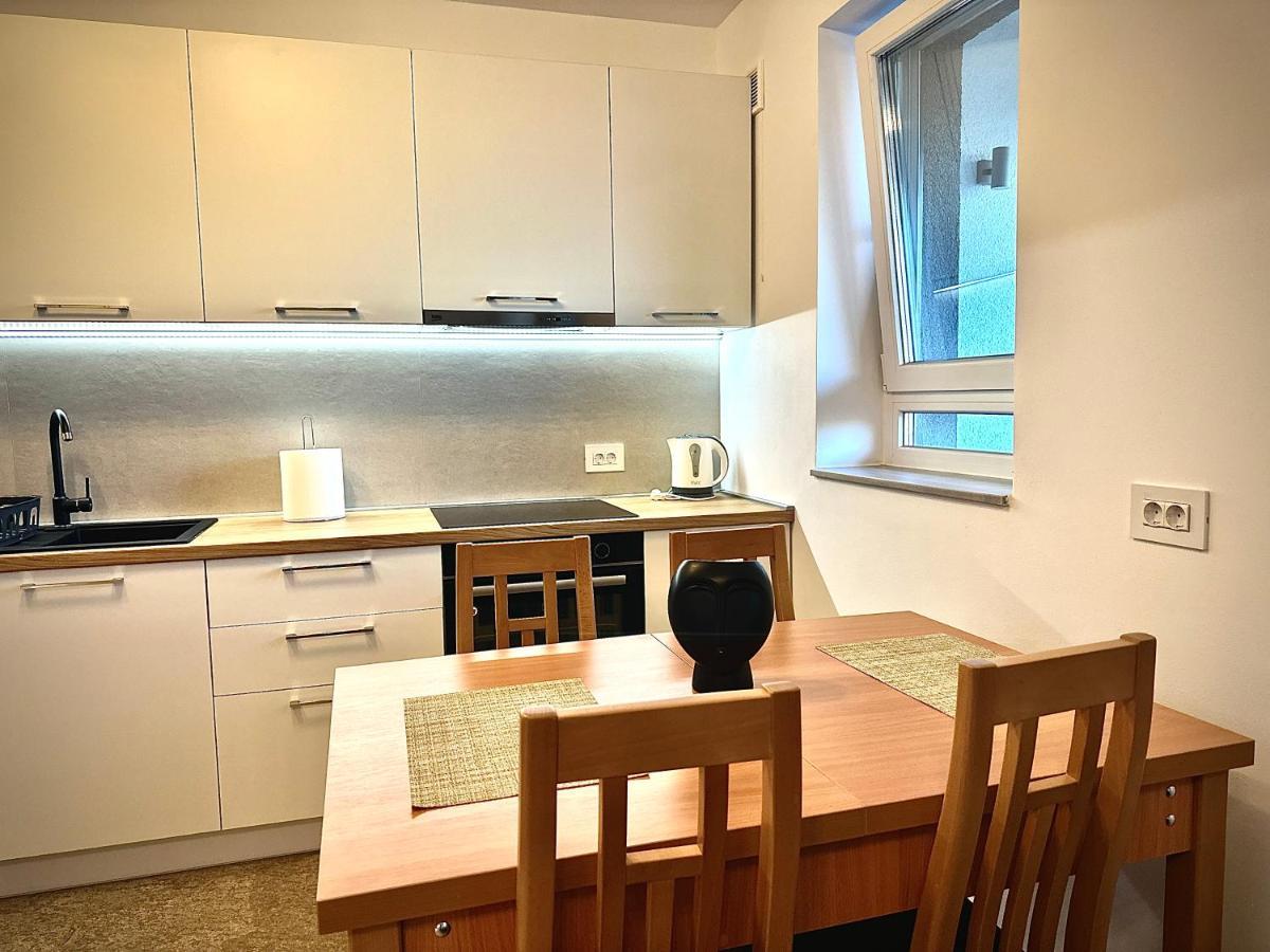 4friendscoresibrasov Z Apartment
